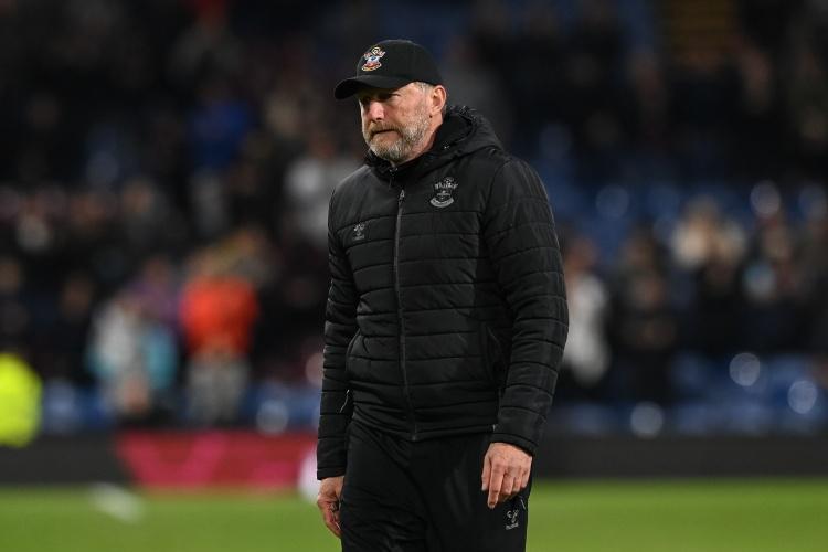 沃尔夫斯堡主帅获得年度最佳评选，球队备受关注的简单介绍