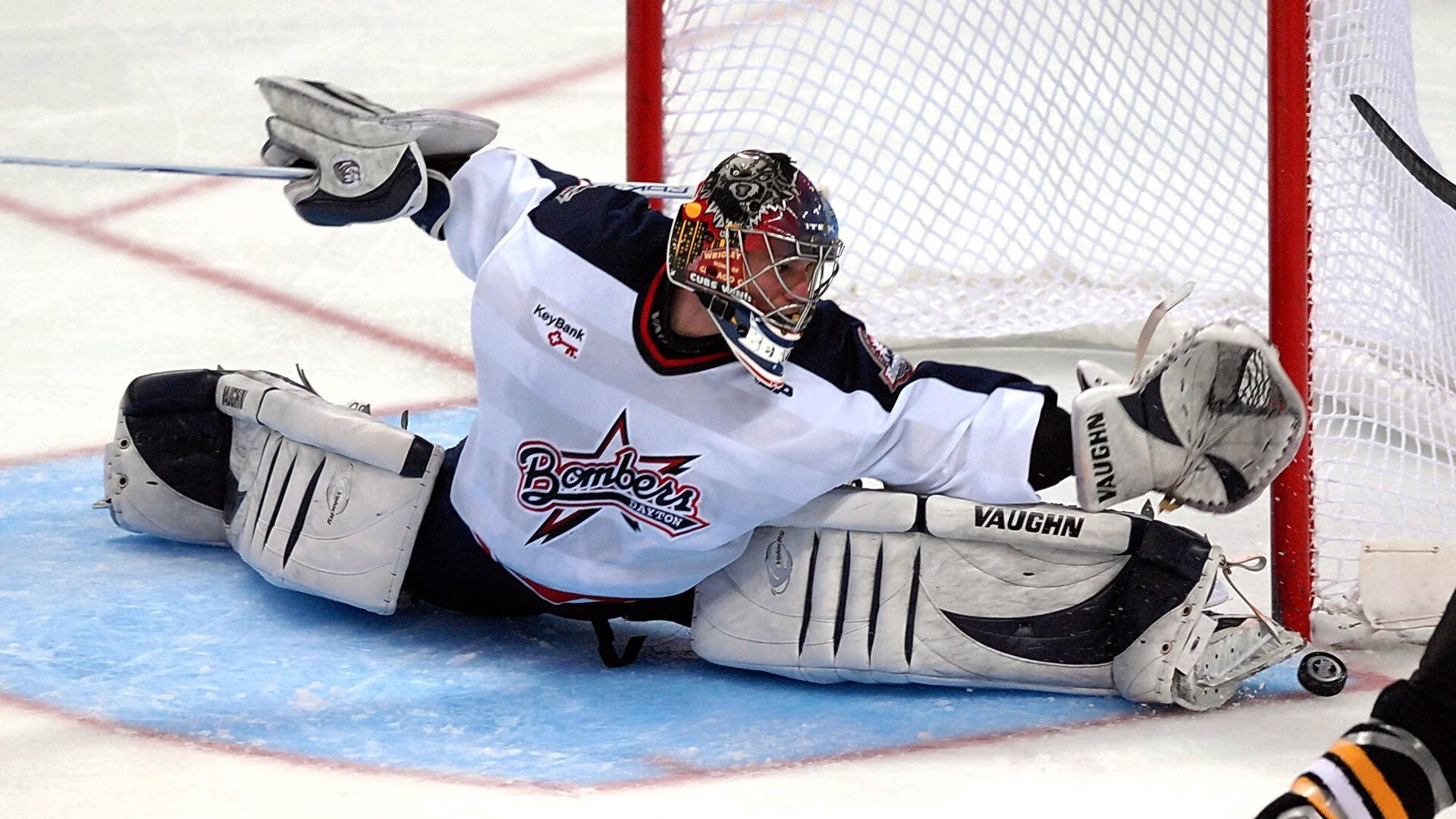 小贾伦关键战不手软，篮网巅峰对决胜出掘金