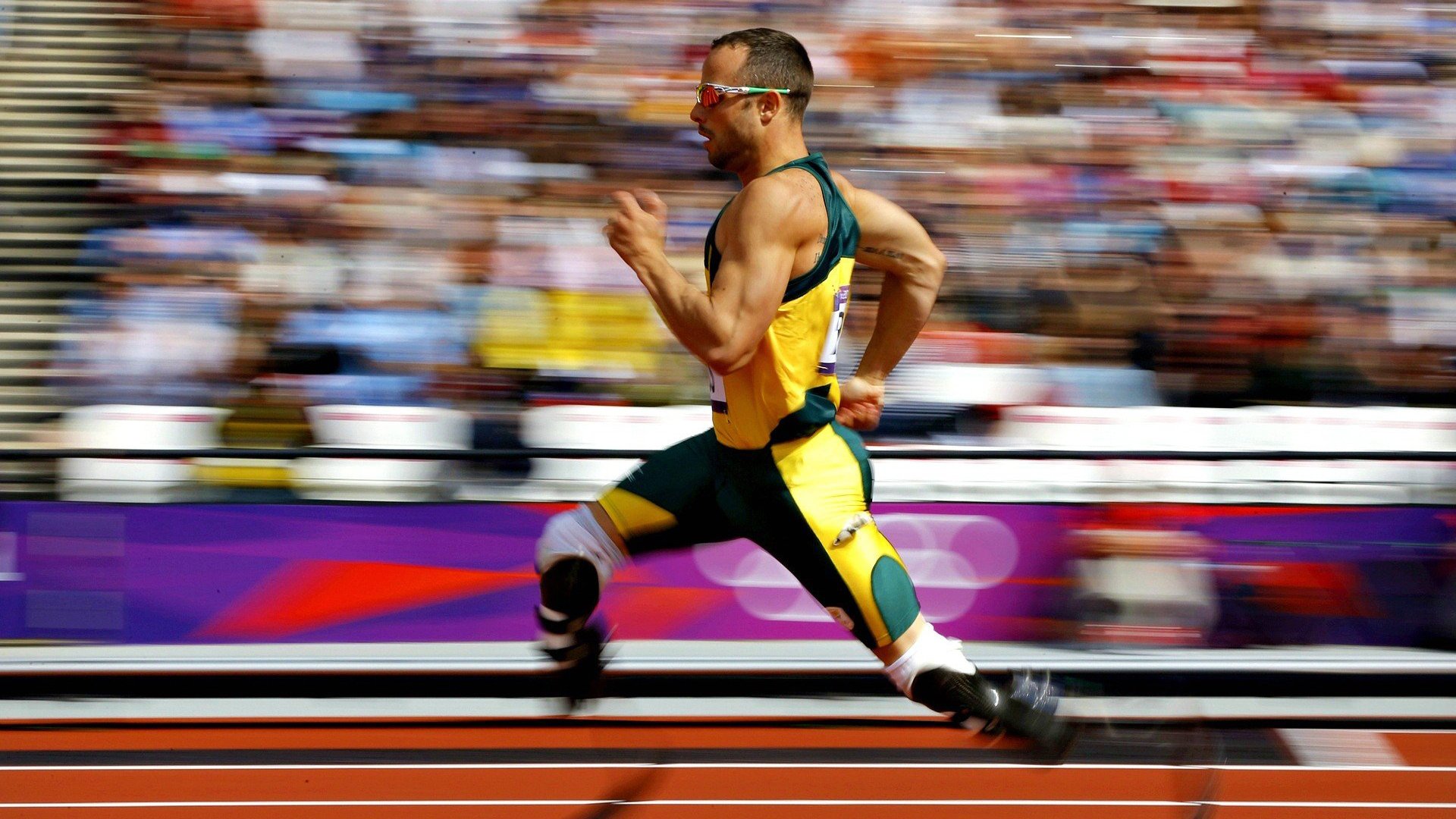 开云官方app入口-英超争冠焦点战，沙特资本碾压AC米兰，足球新秩序正在形成